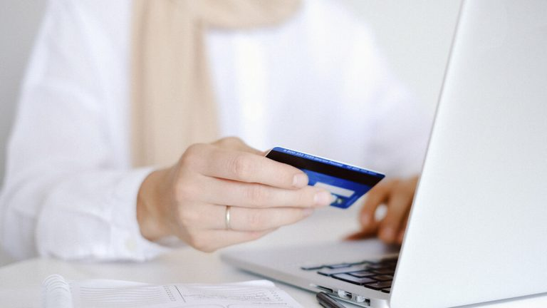 Descubra O Cartão Pré-Pago Ideal Na Irlanda